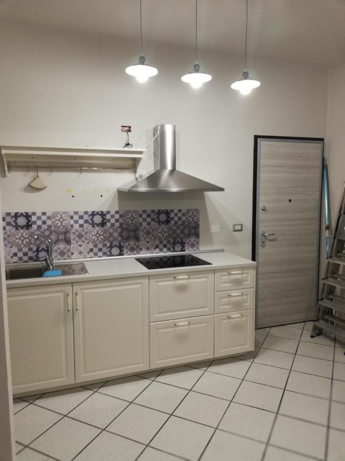 Casa San Martino Appartement Moniga del Garda Buitenkant foto