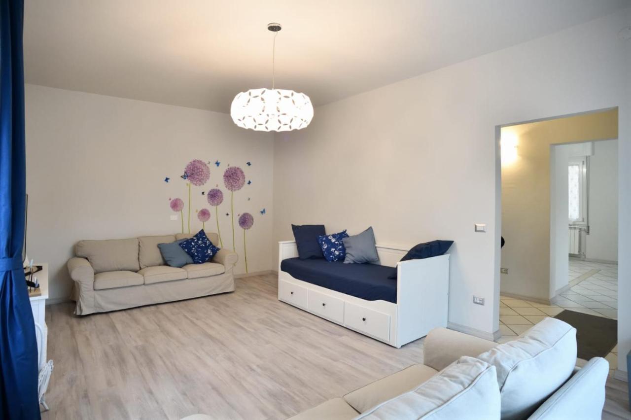 Casa San Martino Appartement Moniga del Garda Buitenkant foto