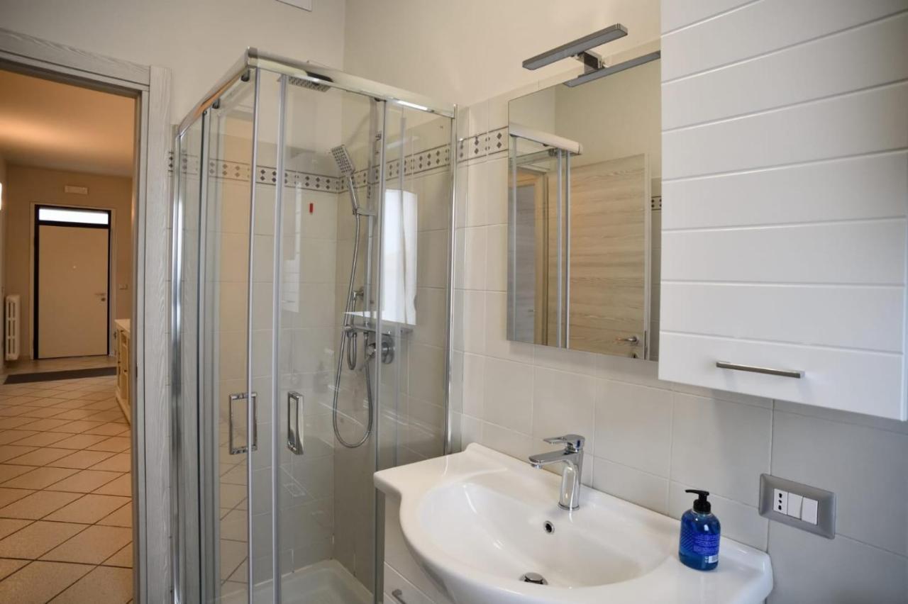Casa San Martino Appartement Moniga del Garda Buitenkant foto