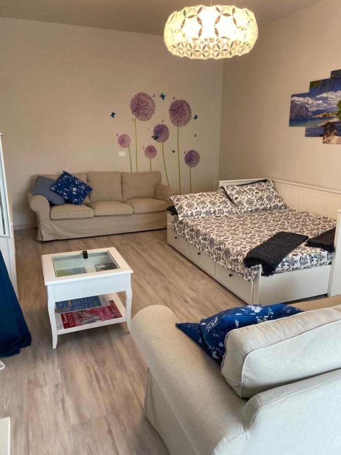 Casa San Martino Appartement Moniga del Garda Buitenkant foto