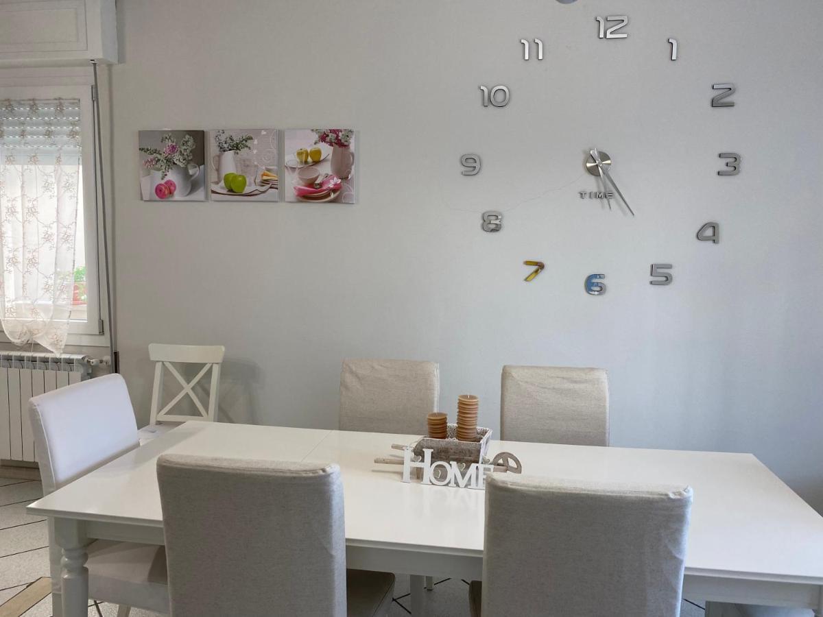 Casa San Martino Appartement Moniga del Garda Buitenkant foto