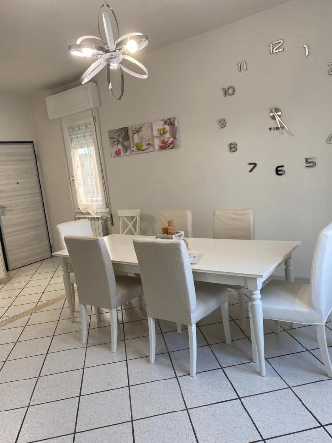 Casa San Martino Appartement Moniga del Garda Buitenkant foto